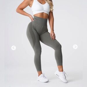 Khaki Green Contour Seamless Leggings, size L